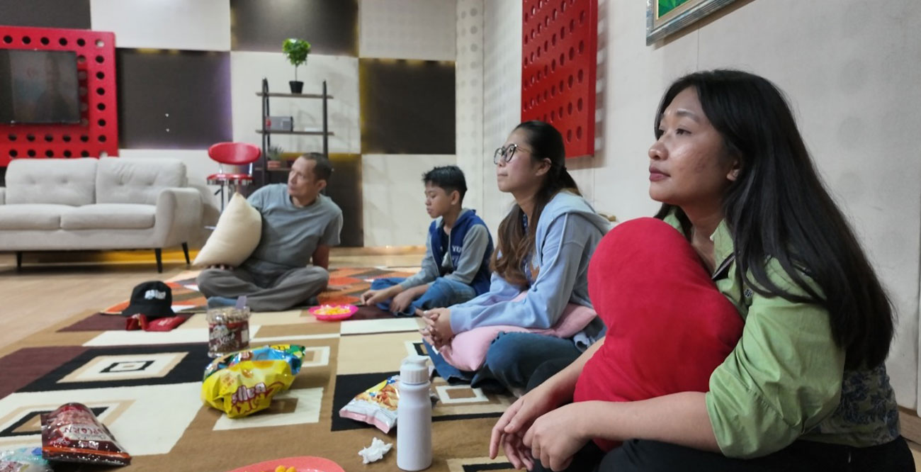 Anak muda mengikuti Ngumpul ASIK Tangerang Episode 2 "Jesus Is…"